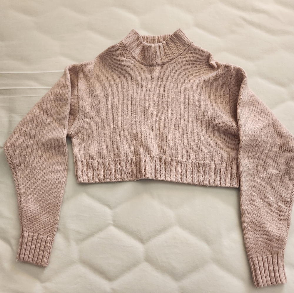 Aritzia Wilfred Free Harper knit cropped wool sweater in size XXS
